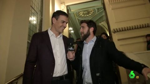 (21-02-17) Pedro Sánchez se vuelve a contradecir con Gonzo: "La política uno nunca la deja"