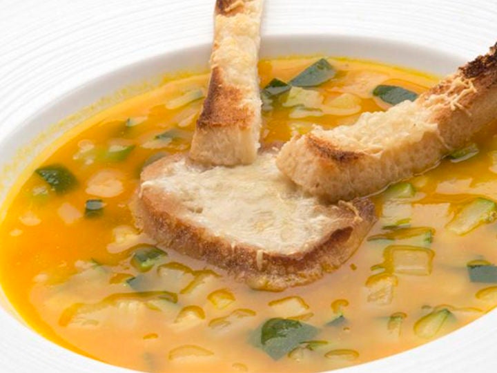 Sopa de calabaza con verduras