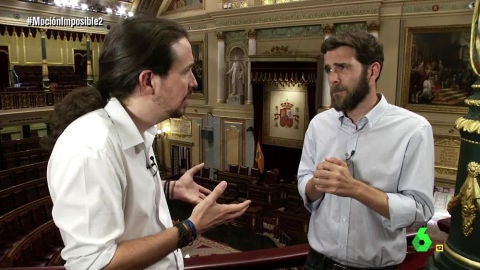 (14-06-17) Gonzo con Pablo Iglesias, protagonista de la moción de censura a Rajoy