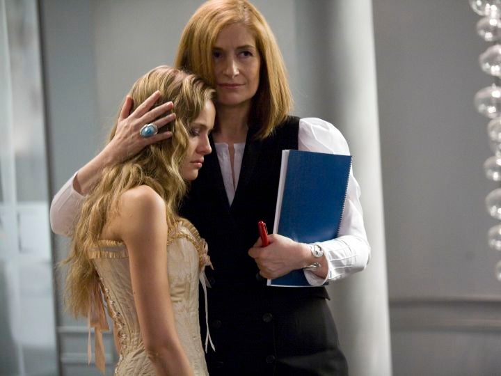 906090, diario secreto de una adolescente Temporada 1 Capítulo 15