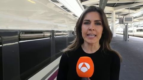 Elena Salamanca analiza la campaña del PP desde dentro de la caravana: "Casado se muestra convencido de que puede ganar las elecciones"