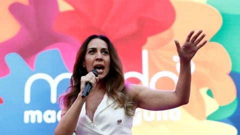 El pregón de Mónica Naranjo abre el Orgullo Madrid 2019 ante un público que recuerda a Carmena