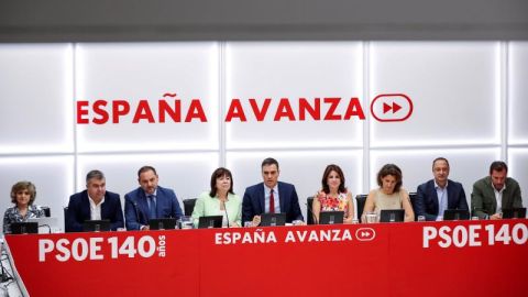 El PSOE descarta la 'gran coalición' antes de iniciar la ronda de llamadas con los otros partidos