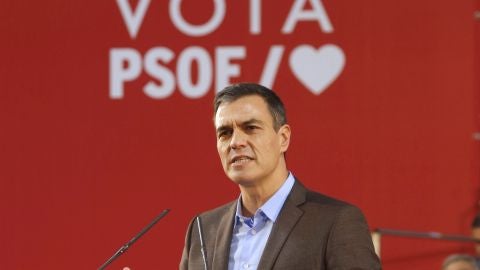 Pedro Sánchez llama a que "ningún voto se quede en casa ni caiga en saco roto"