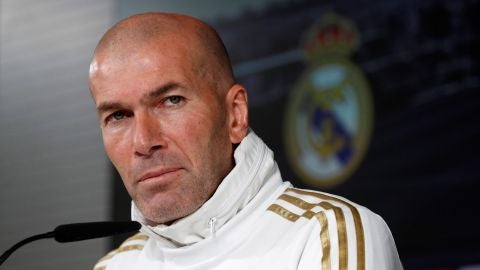 Zidane, sobre el Clásico: "El árbitro no debería parar el partido si hay pancartas. La gente lo que quiere ver es un buen partido de fútbol"