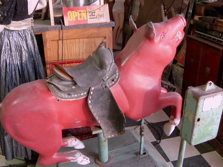 El precio de la historia Louisiana Temporada 1 Capítulo 26 La atracción del cerdito El precio de la historia Louisiana Temporada 1 Capítulo 26 La atracción del cerdito