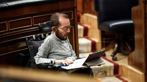 Pablo Echenique señala a Pablo Casado "con provocar un rebrote y miles de muertos" por coronavirus