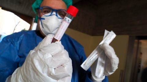 Muere una enfermera de 52 años con coronavirus en el País Vasco