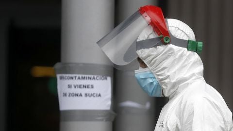 Mueren 674 personas por coronavirus en las últimas 24 horas y la cifra total asciende a 12.418 fallecidos en España