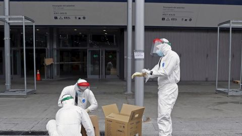 España registra un repunte de contagios y 743 muertes por coronavirus tras varios días de caída