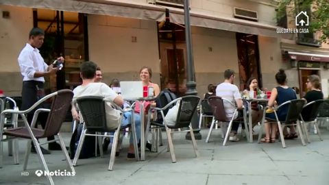 Andalucía propone turnos de salida y entrada en los bares y restaurantes durante la fase 1 de desescalada por el coronavirus