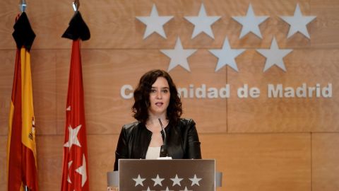 Isabel Díaz Ayuso acusa al Gobierno de llevar a Madrid a "la ruina": "Nos tienen rehenes y amordazados"
