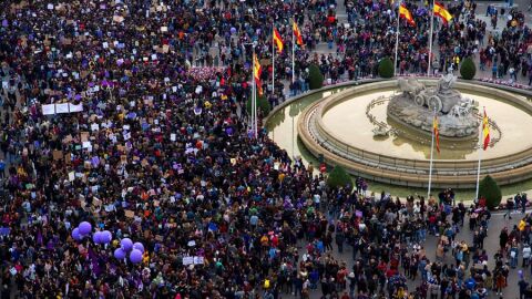 Un 8M marcado por la crispación política: Horarios y recorridos de las dos manifestaciones principales en Madrid