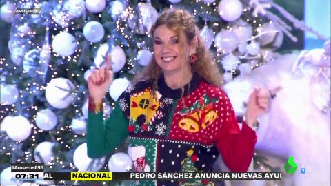 Así celebra Aruser@s el día mundial del "jersey feo de Navidad" (con baile de Angie Cárdenas incluido)