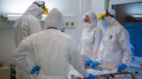 (04-01-22) La OMS avanza cuántas semanas quedan de "alerta" por ómicron y cuándo podría acabar "esta fase devastadora" del COVID-19