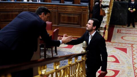 (11-01-22) La polémica de las macrogranjas abre una brecha en el Gobierno: el PSOE habla de palabras "desafortunadas" y Podemos asegura que se han comido un bulo