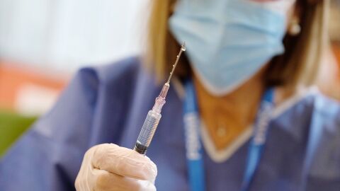 (07-01-22) Italia impone la vacunación obligatoria a los mayores de 50 años