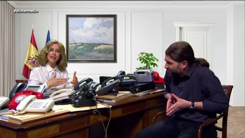 (15-08-22) Yolanda Díaz y Pablo Iglesias 'se reencuentran' en El Intermedio: "Si acabas siendo la Rosa Díez de la izquierda, no me vengas con llantos"