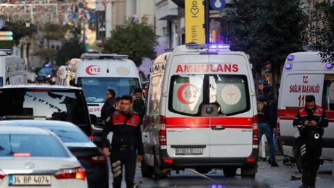 (13-11-22) Al menos seis muertos en un atentado en una calle principal de Estambul