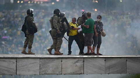 (09-01-23) El Supremo de Brasil ordena al Ejército desmantelar todos los "campamentos bolsonaristas" en un plazo de 24 horas