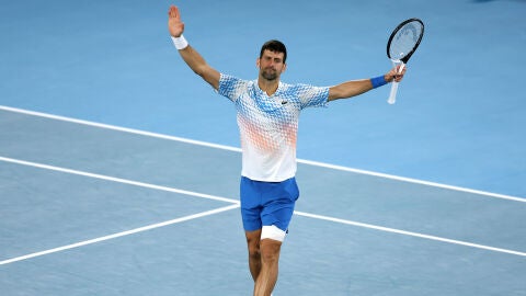 (25-01-23) Novak Djokovic, harto de los aficionados que le "increpan" en Australia: "Se pasan de la raya"