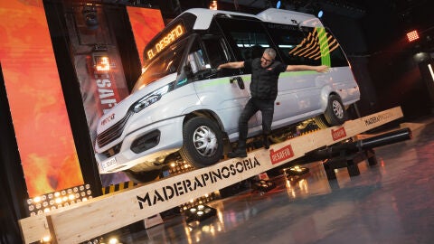 La locura de Florentino Fernández con sus compañeros en el ‘Autobús imposible’: “Tengo un problema de peso”