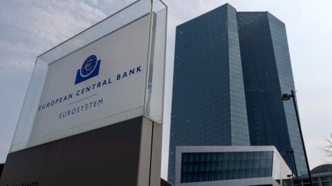 (16-03-23) El BCE decide subir los tipos de interés en medio punto hasta el 3,5% pese al caos del sector financiero