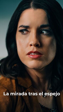 Póster de La Mirada Tras El Espejo