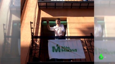 Más Madrid ya tiene donde colgar sus carteles electorales pese a la prohibición de la JEC: 4.000 madrileños le ceden sus balcones