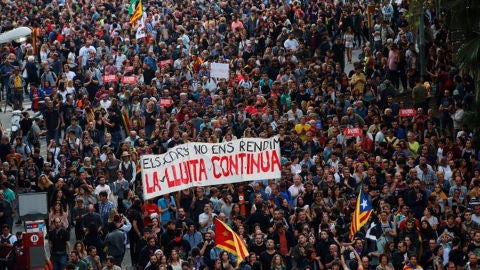 Especial LaSexta Noticias: La manifestación de Plaça d'Urquinaona se desplaza al Parlament