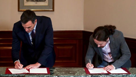 Pedro Sánchez y Pablo Iglesias anuncian un acuerdo de legislatura con un gobierno de coalición