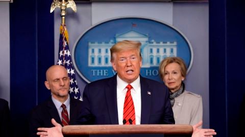 Donald Trump acusa a China de esconder el brote de coronavirus en los primeros momentos