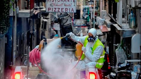 España registra por primera vez más muertes por coronavirus que Italia en un día
