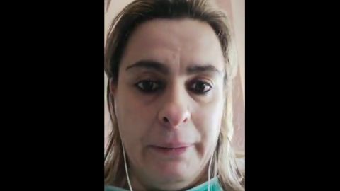 El emotivo vídeo de agradecimiento de una enferma de coronavirus: "Si no fuera por los sanitarios no estaríamos aquí"