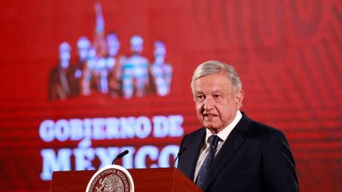 México da marcha atrás después de que el presidente animara a no quedarse en casa por el coronavirus
