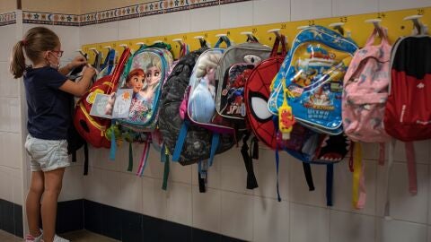 (04-01-22) El Gobierno anuncia la vuelta presencial a los colegios en toda España