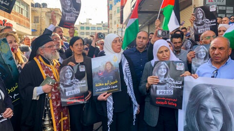 (12-05-22) Palestina arde con protestas por la muerte de la periodista de Al Jazeera: "Es un crimen de guerra"