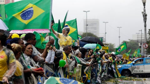 (03-11-22) Miles de personas salen a la calle en Río para pedir un golpe militar que impida a Lula llegar al poder