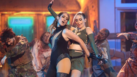 Ana Morgade y Eva Soriano perrean entre zombis como Ana Mena y Belinda a ‘Las 12’