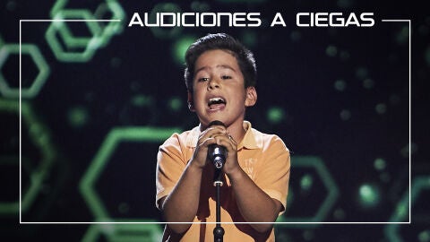 Adrián Cordón canta 'Vida de rico'