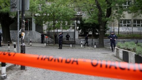(05-05-23) Al menos 8 muertos y 13 heridos en un nuevo tiroteo mortal en Serbia