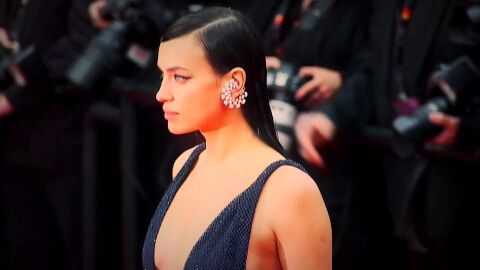 Irina Shayk y su desafiante estilismo en el Festival de Cannes: bragas, sujetador y transparencias