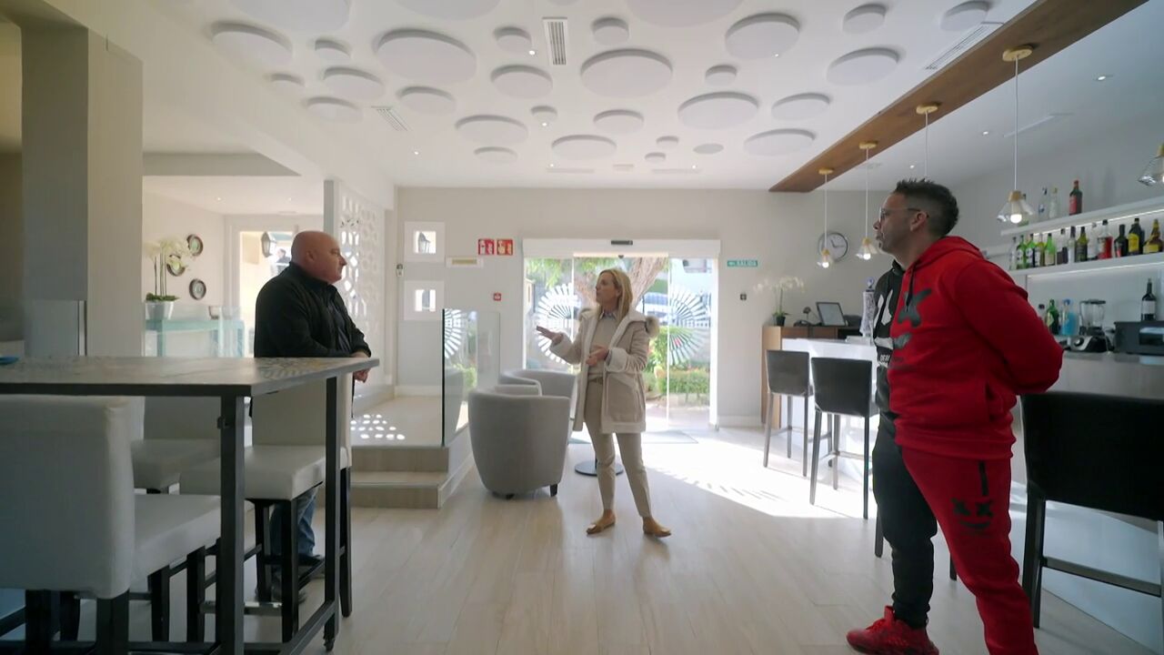 Así reacciona un hostelero de Murcia al entrar en La Solana