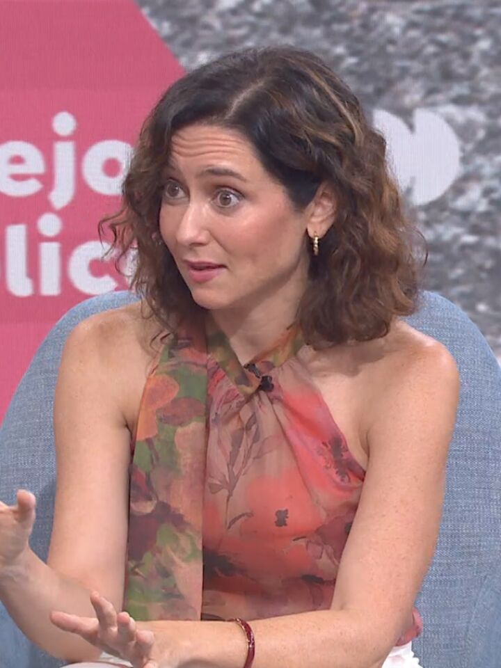 Isabel Díaz Ayuso se defiende por el desprestigio que recibe su pareja